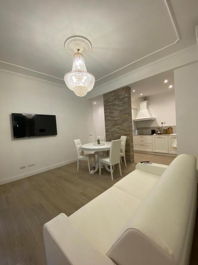 Suite Imperiale Colosseo Rome Exterior photo