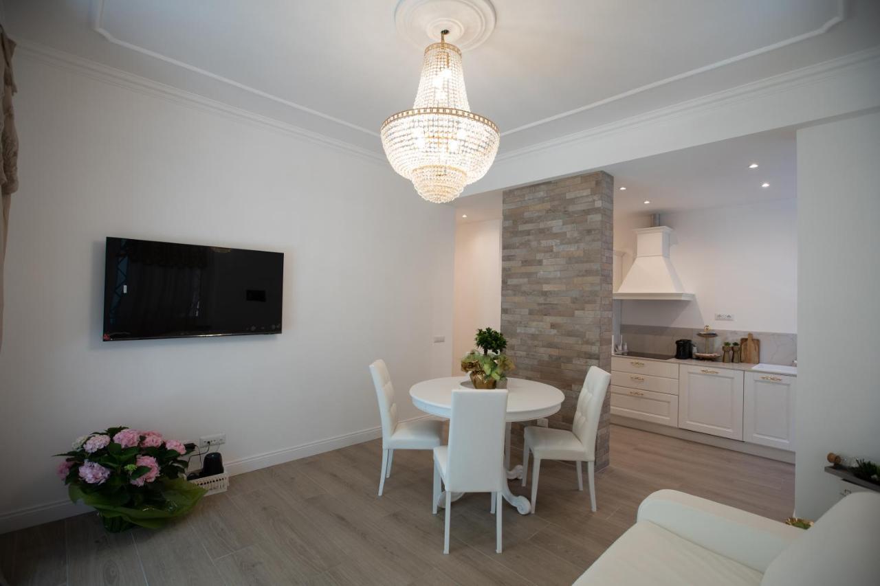 Suite Imperiale Colosseo Rome Exterior photo