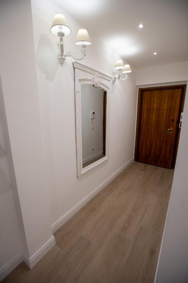 Suite Imperiale Colosseo Rome Exterior photo